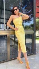 Tek Omuz Sarı Elbise