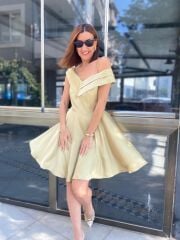 Yağ Yeşili Saten Kayık Yaka Elbise