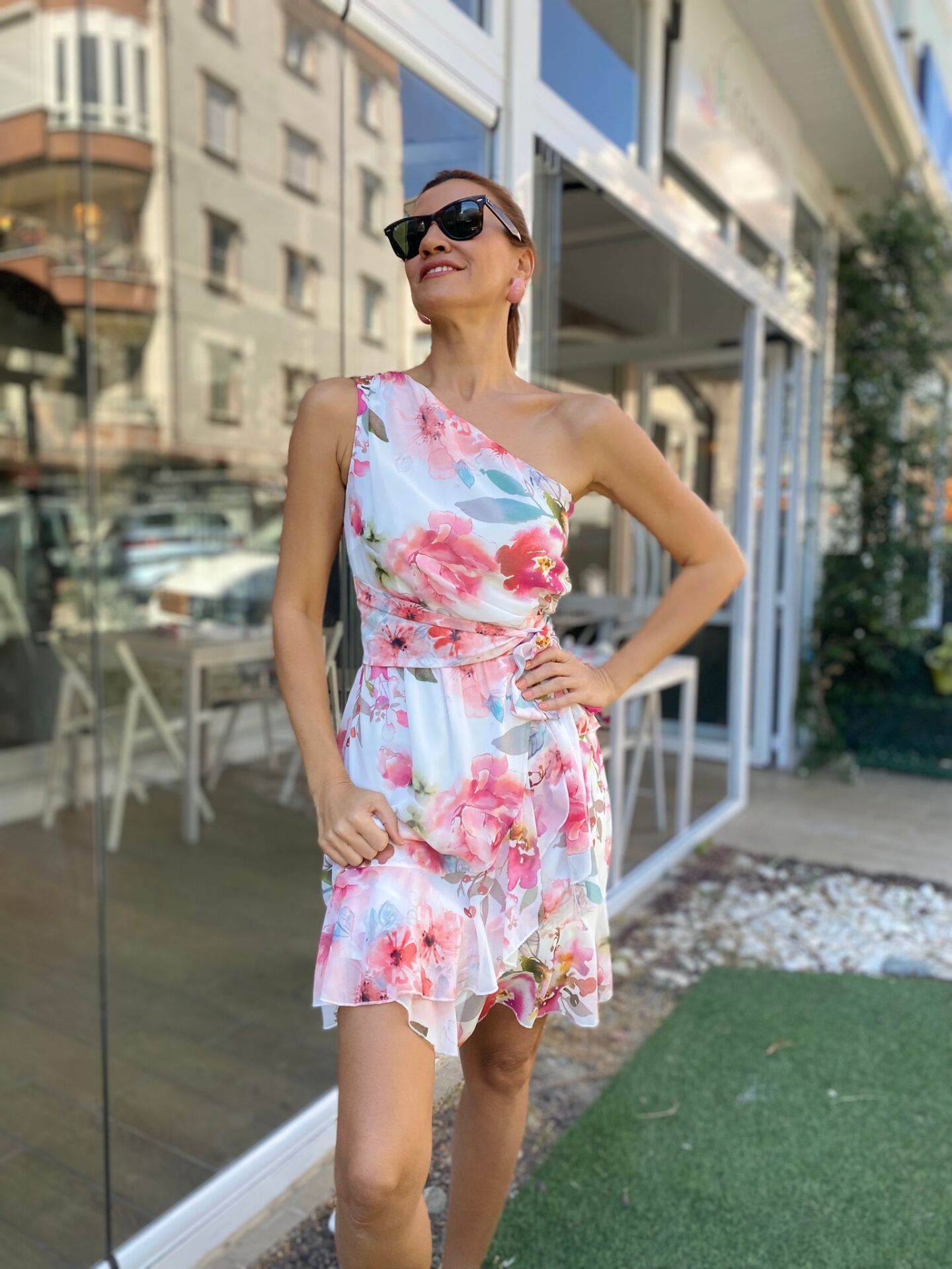 ÇİÇEKLİ TEK OMUZ ELBİSE