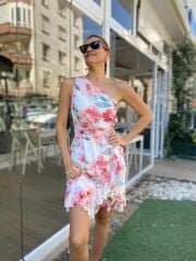 ÇİÇEKLİ TEK OMUZ ELBİSE